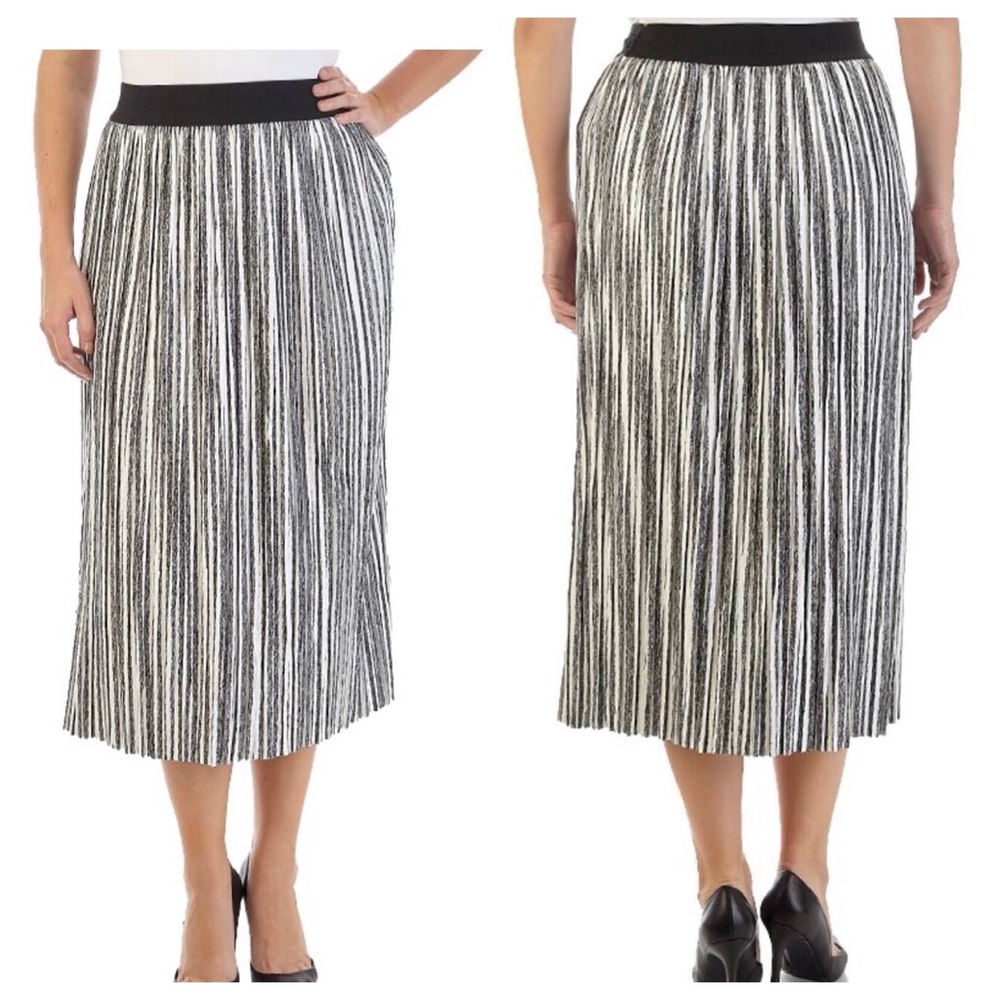 Striped Pleated Skirt (Gray)